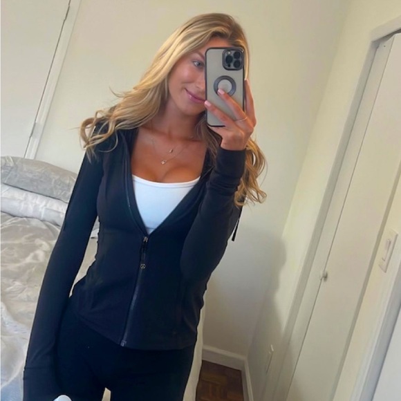 lululemon athletica Jackets & Blazers - Lululemon Athletica Define Jacket in Luon Black Size 6